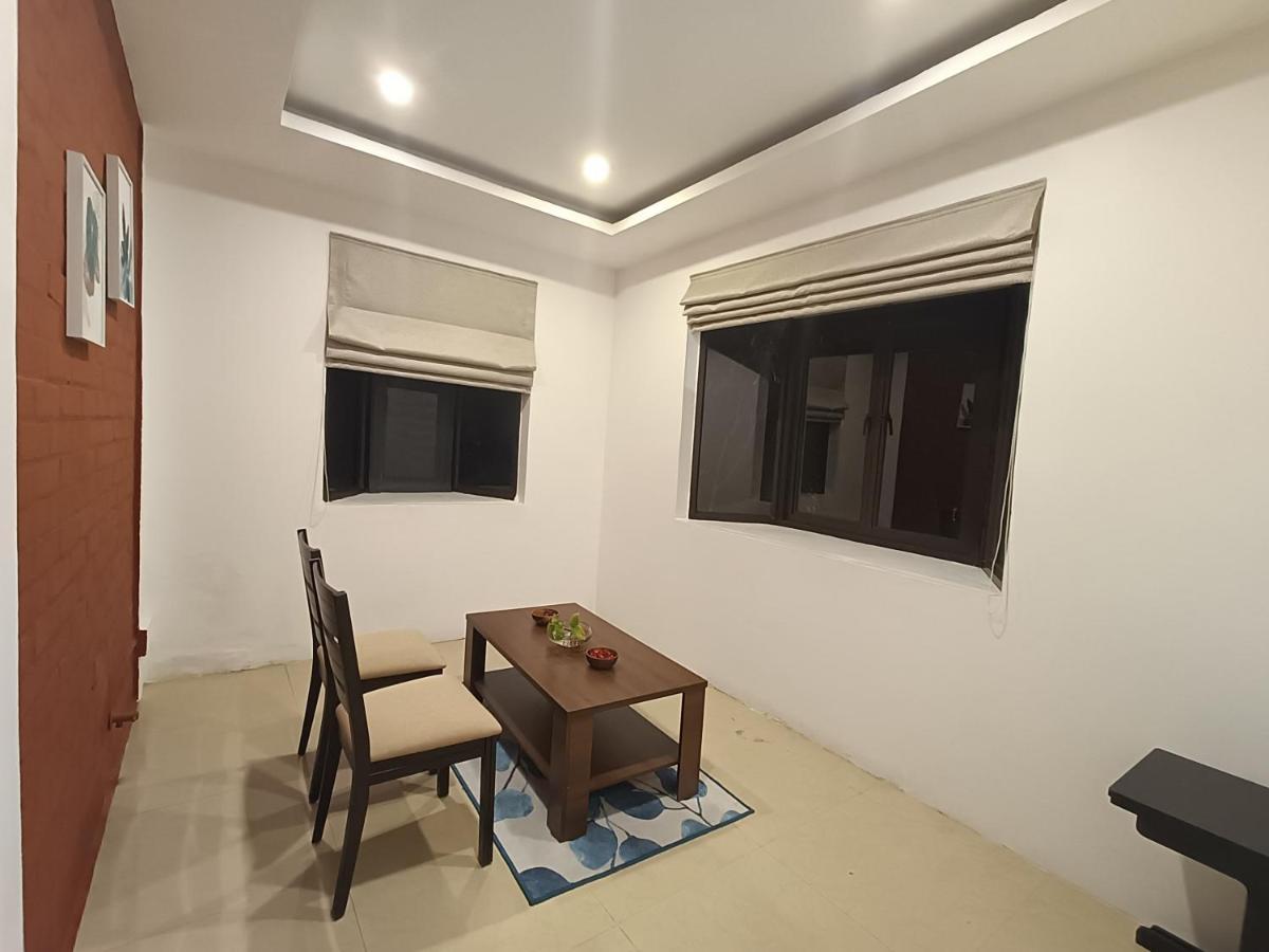 Hotel Brick Castle Chennai Zewnętrze zdjęcie