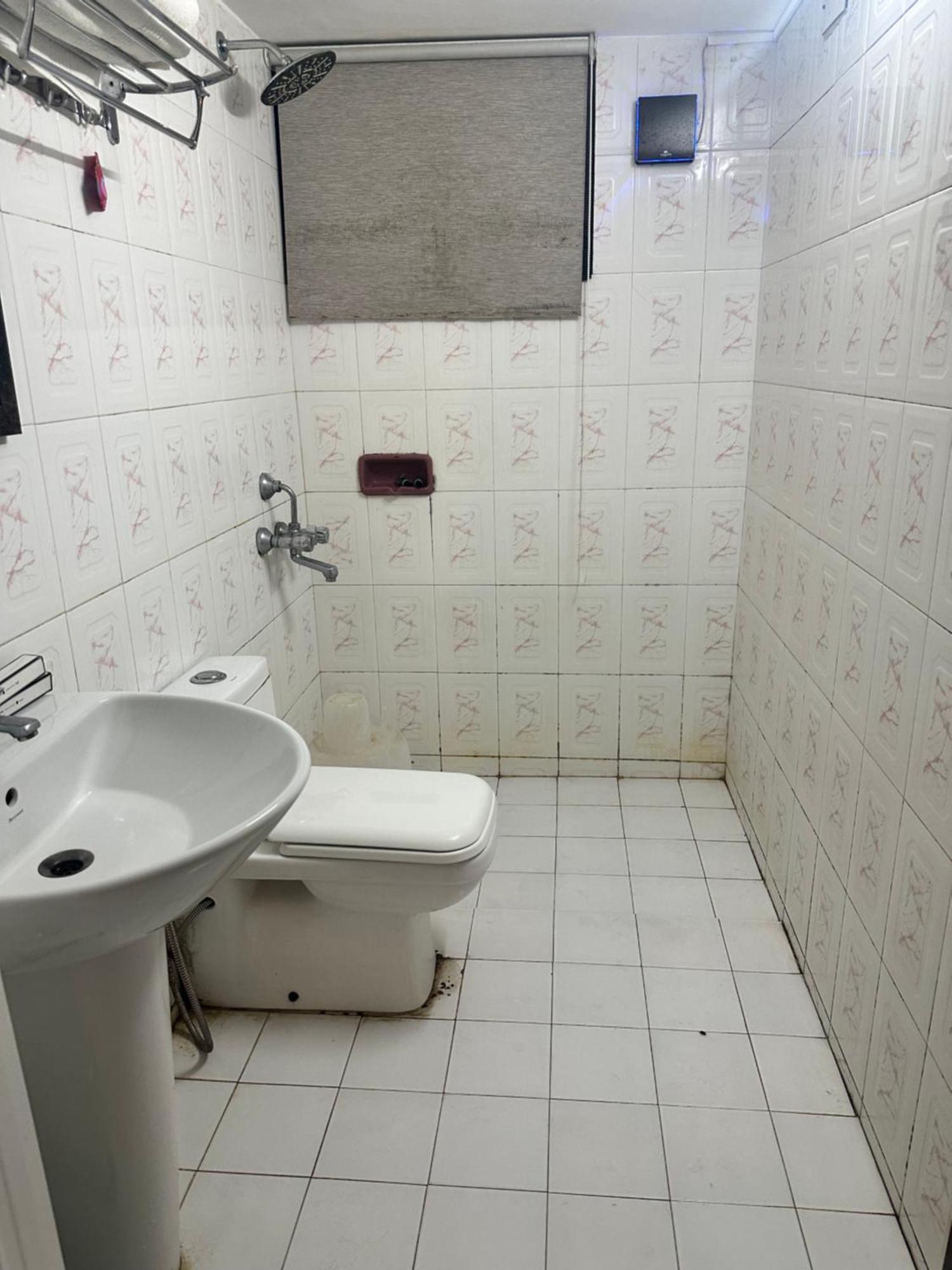 Hotel Brick Castle Chennai Zewnętrze zdjęcie